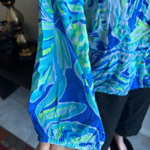 Lilly Pulitzer Blue and Green Blouse - Picture 5 of 7